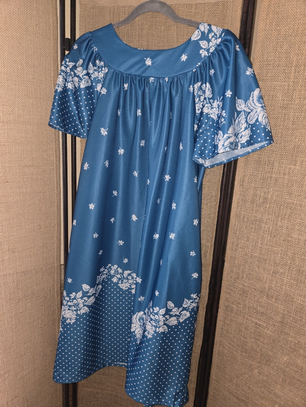 Vintage Carriage Court Blue White Floral Mumu Caftan Nightgown - Picture 7 of 7